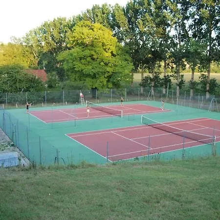 L'acacia- Charming House For A Countryside Gateway - Tennis Court Vakantiehuis *