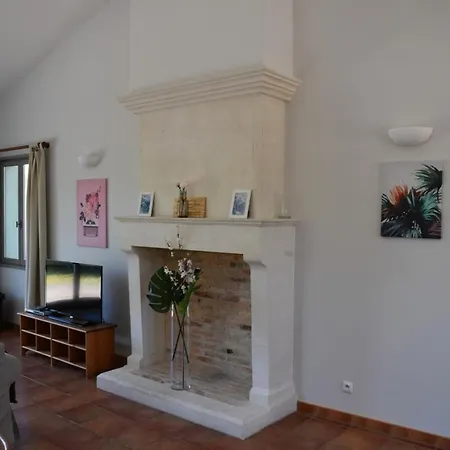 L'acacia- Charming House For A Countryside Gateway - Tennis Court Vakantiehuis Chalais (Charente)